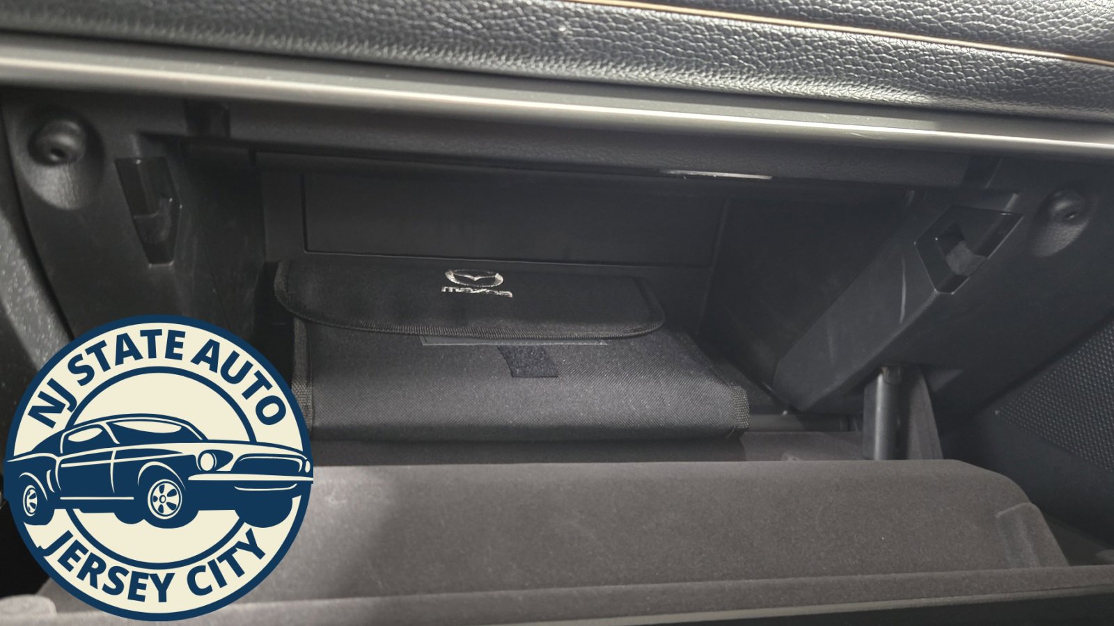 Used 2024 MAZDA CX-90 3.3 Turbo w/ Preferred Plus image 19