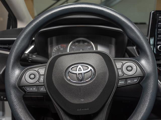 Used 2022 Toyota Corolla LE image 10