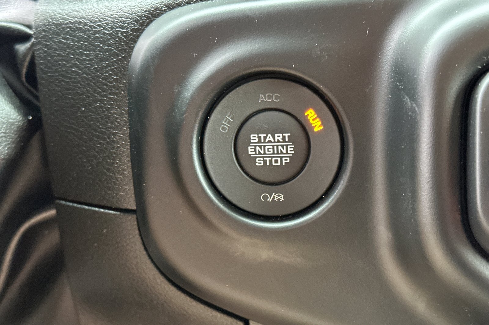 Used 2023 Jeep Wrangler Unlimited AWD/4WD image 21