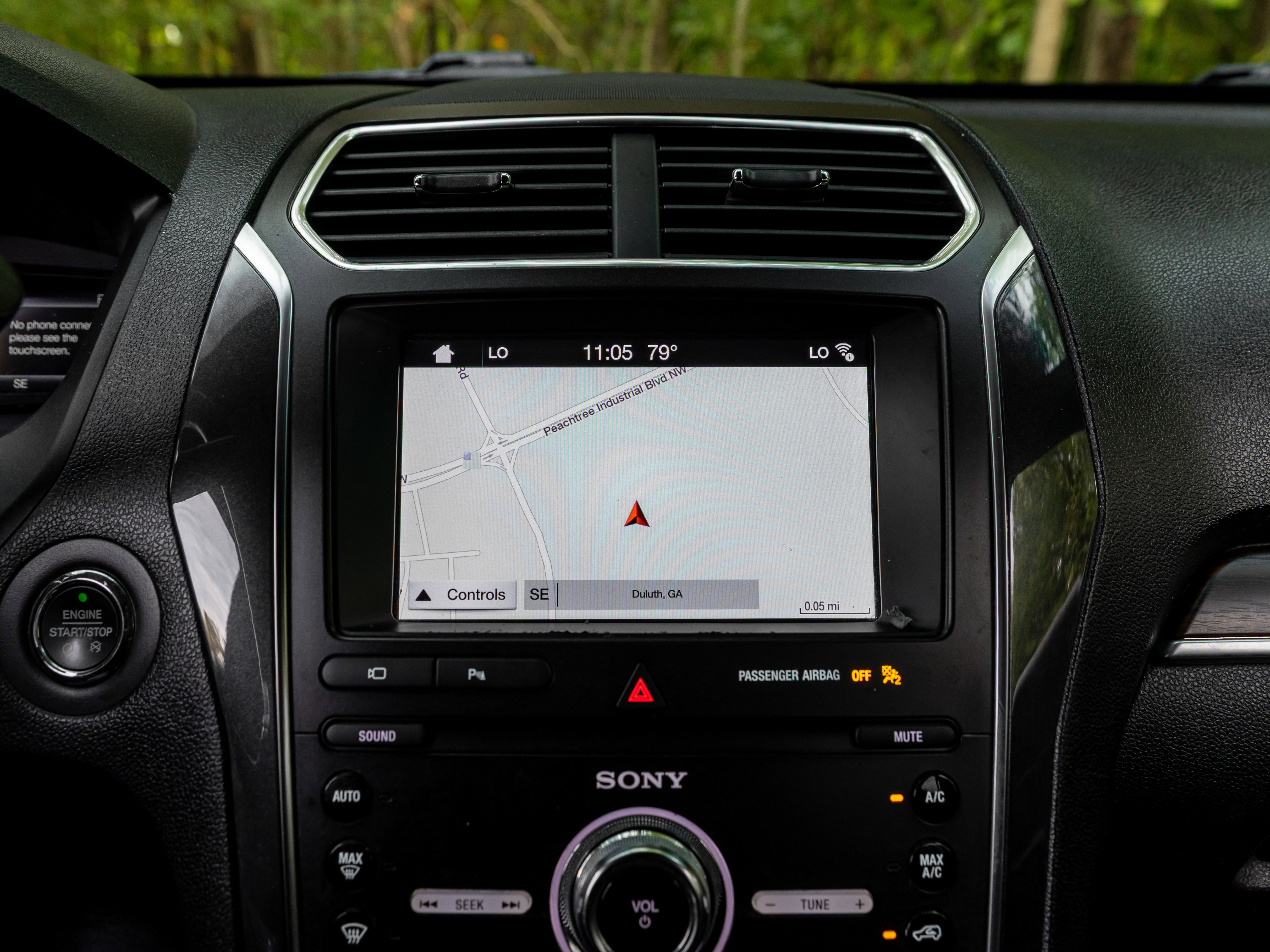 Used 2019 Ford Explorer Limited w/ Class III Trailer Tow Package image 9