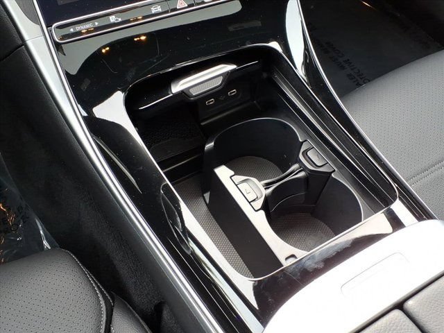 Used 2025 Mercedes-Benz C 300 4MATIC Sedan image 7