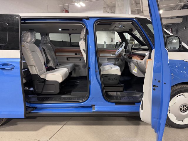 New 2025 Volkswagen ID. Buzz 1st Edition image 24