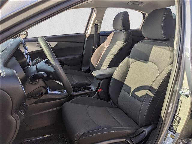 Used 2022 Kia Forte LXS image 15