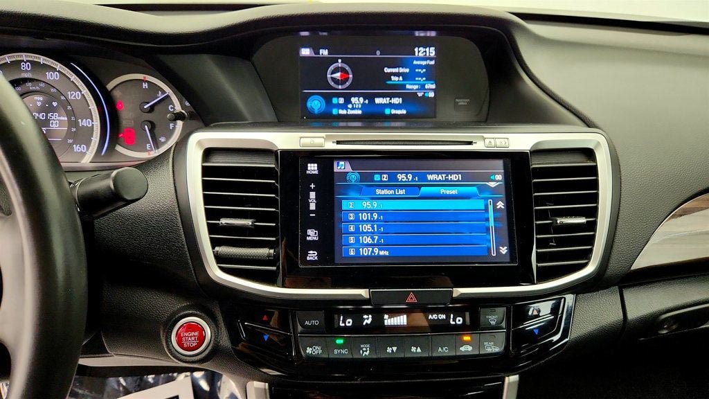 Used 2017 Honda Accord EX-L image 18