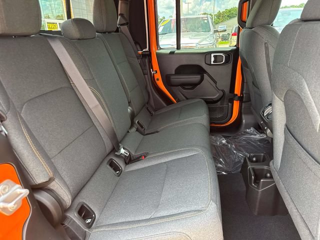 New 2026 Jeep Gladiator Sport AWD/4WD image 12