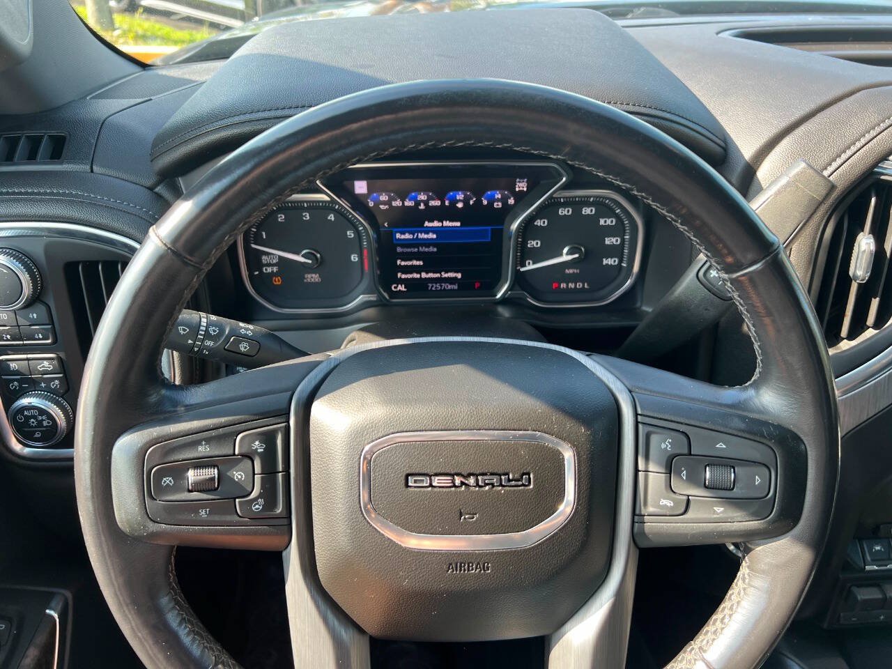 Used 2019 GMC Sierra 1500 Denali w/ Denali Ultimate Package AWD/4WD image 11