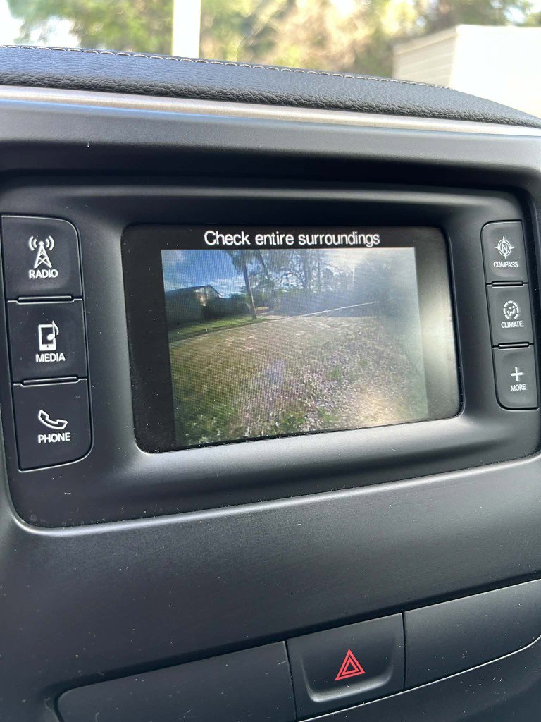 Used 2017 Jeep Cherokee Latitude FWD image 8