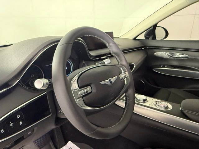 Used 2023 Genesis GV70 2.5T Select w/ Select Package image 10