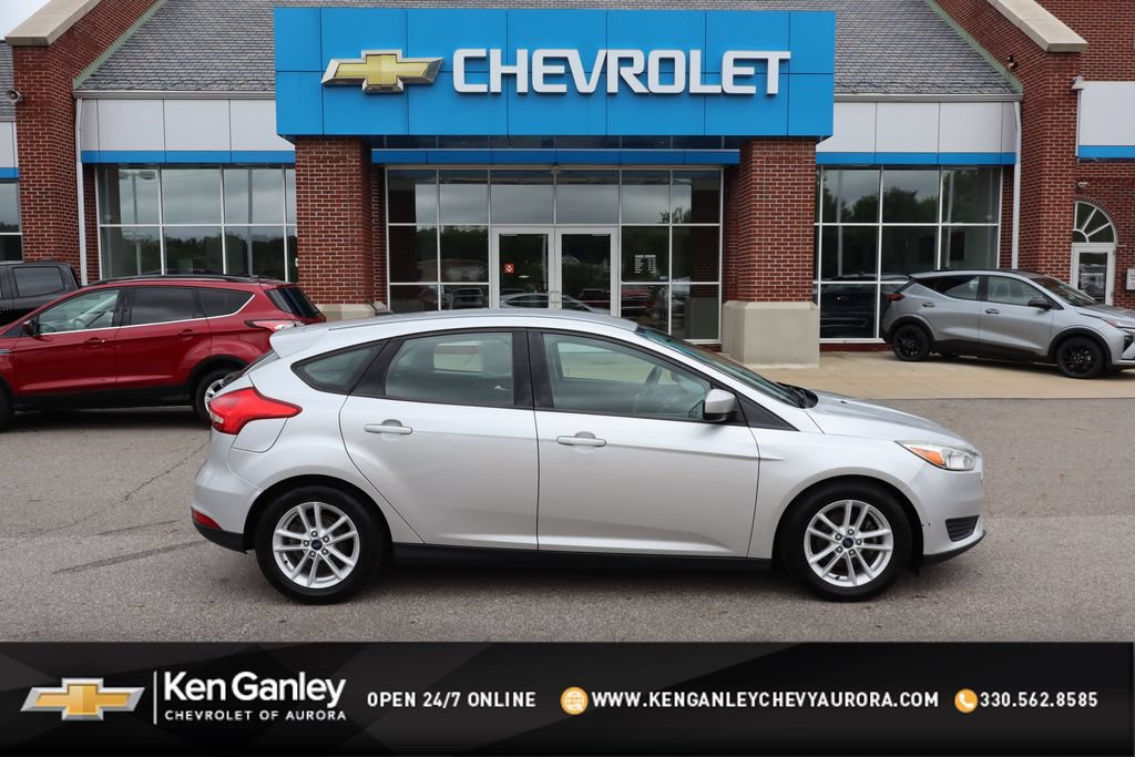 Used 2018 Ford Focus SE FWD image 1