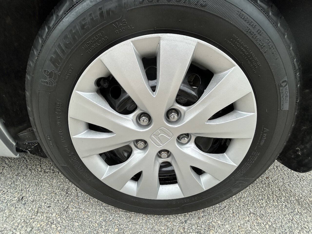 Used 2012 Honda Civic LX image 28