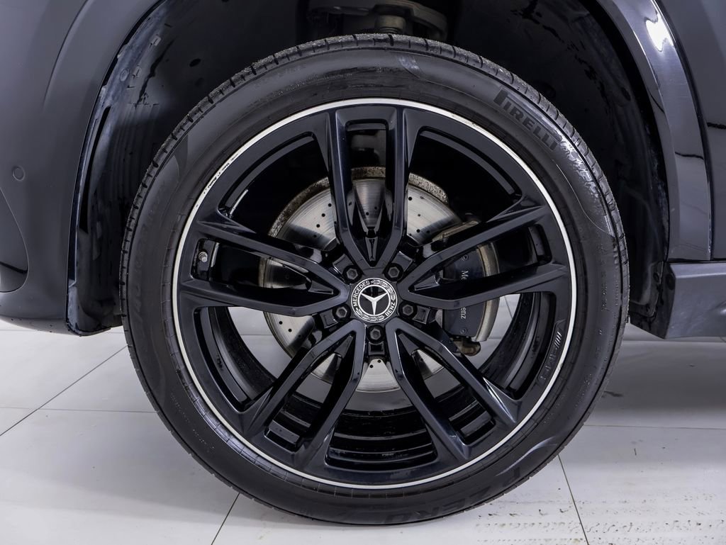 Used 2024 Mercedes-Benz GLS 580 4MATIC image 30