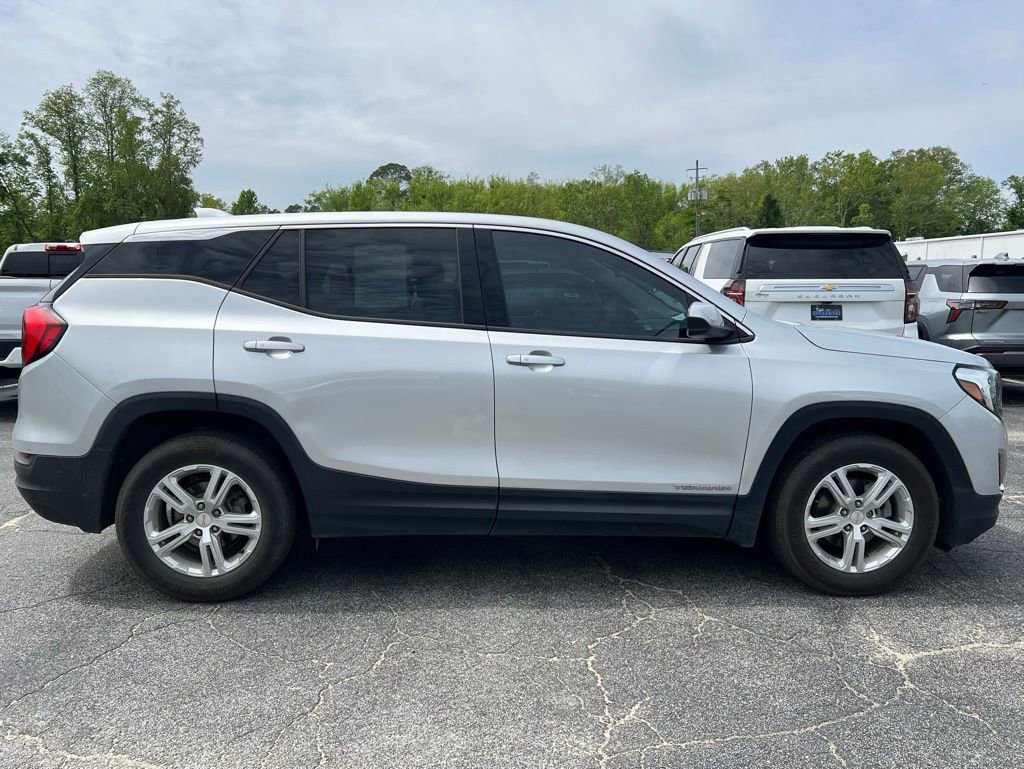 Used 2020 GMC Terrain SLE video 2