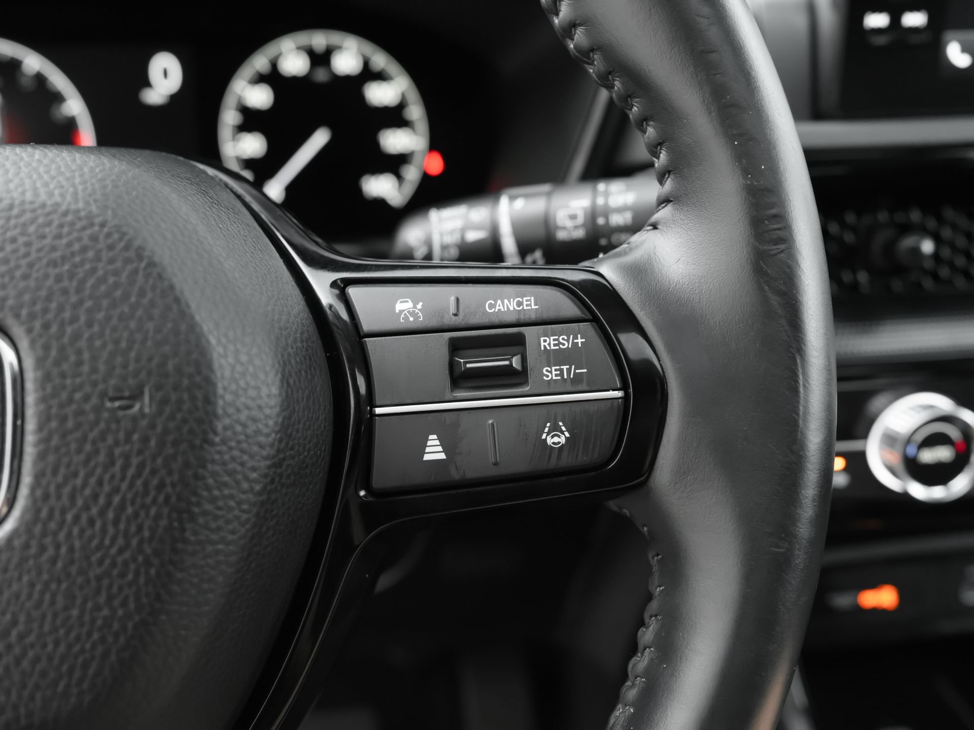 Used 2024 Honda CR-V EX-L image 19