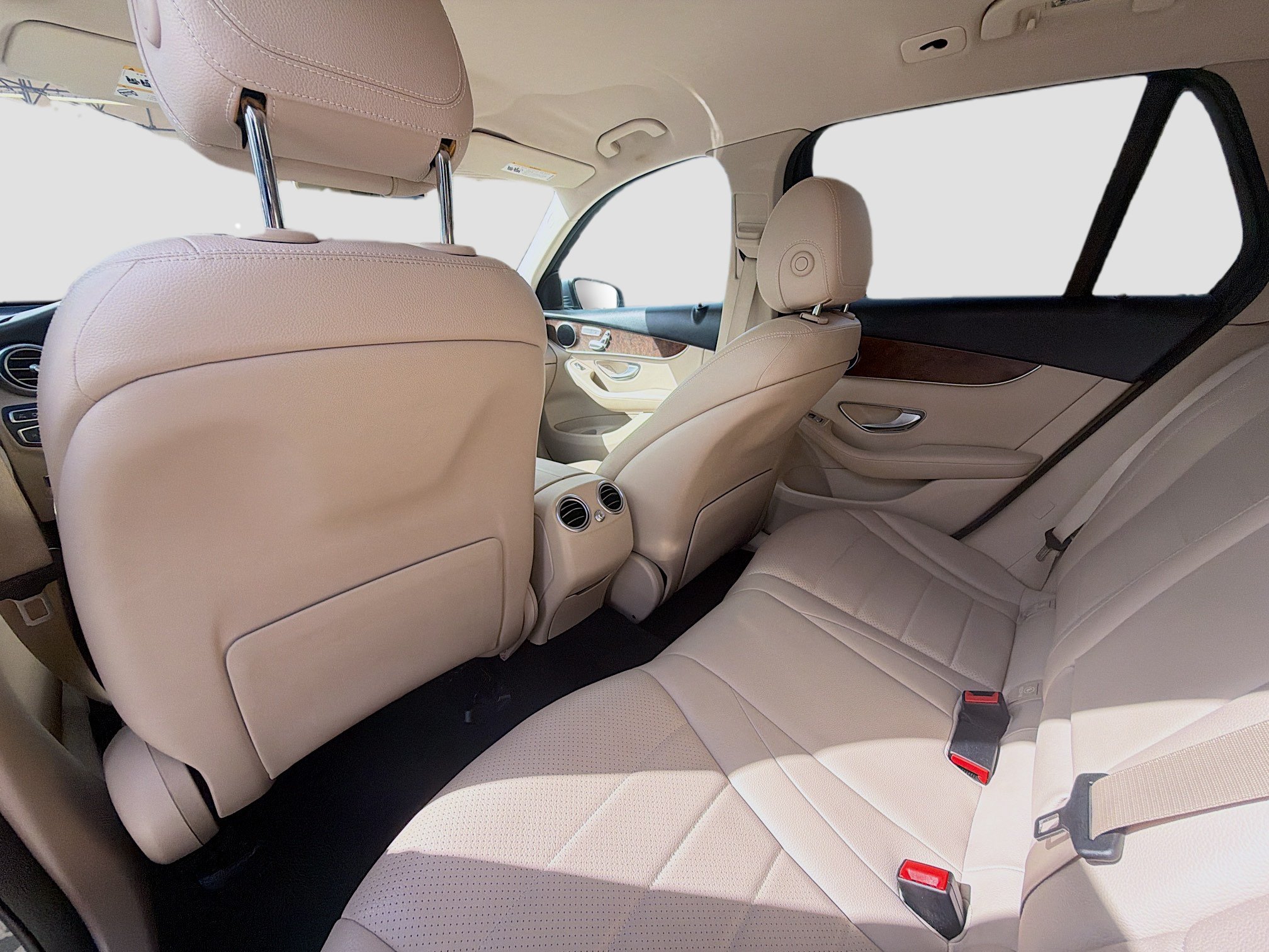 Used 2019 Mercedes-Benz GLC 300 image 22