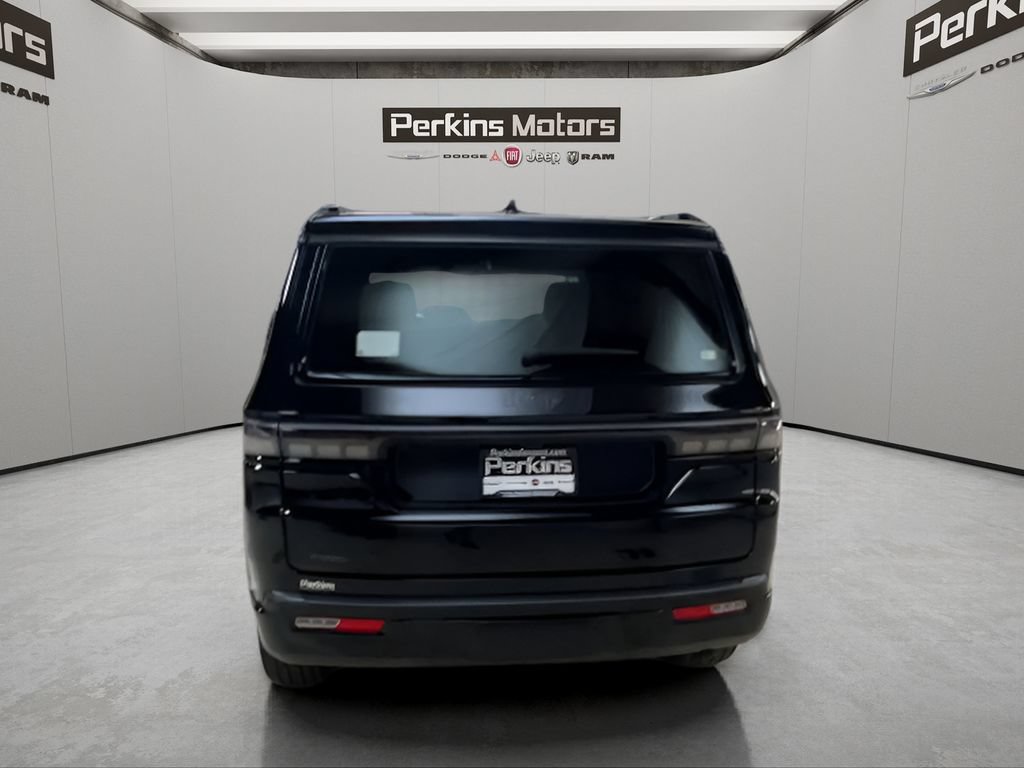 New 2026 Jeep Grand Wagoneer Summit AWD/4WD image 4