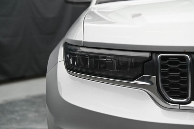 Used 2022 Jeep Grand Cherokee L Laredo w/ Luxury Tech Group I image 4