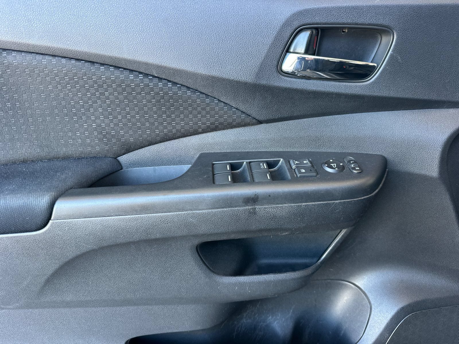 Used 2016 Honda CR-V EX image 11