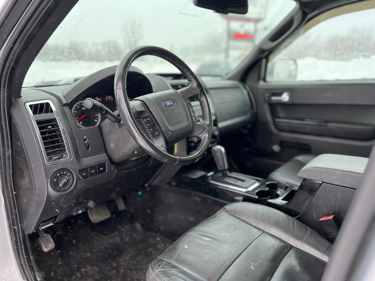 Used 2011 Ford Escape Limited w/ 302A Rapid Spec Order Code image 16