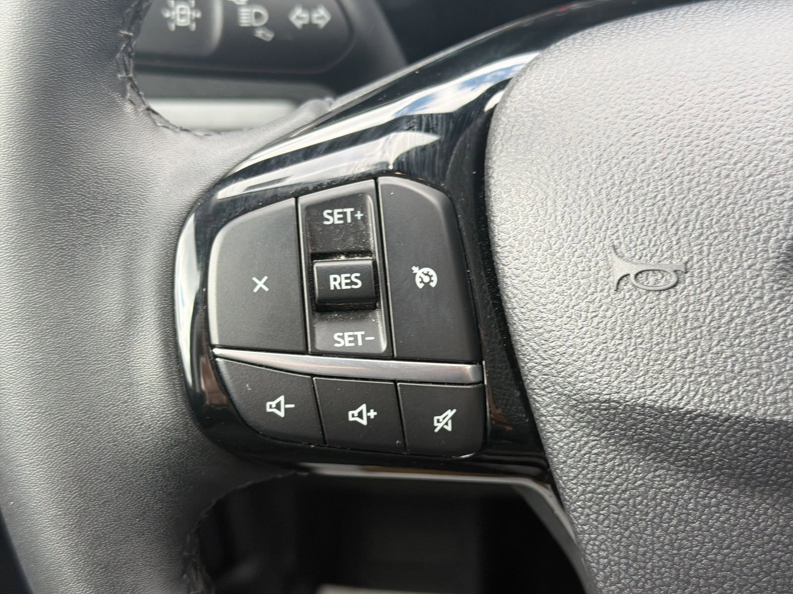 Used 2022 Ford Escape SE w/ Convenience Package AWD/4WD image 28