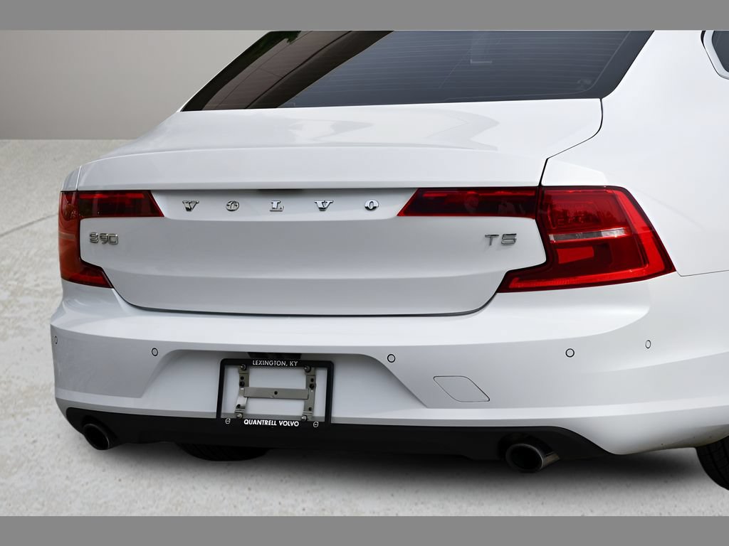 Used 2018 Volvo S90 T5 Momentum w/ Convenience Package FWD image 29