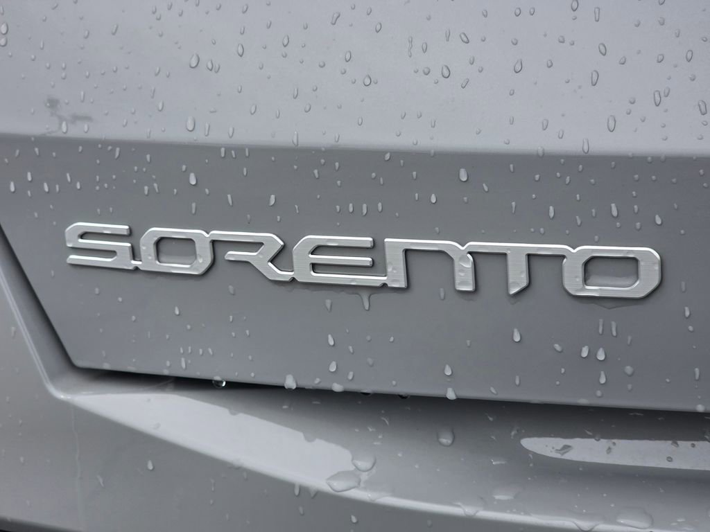Used 2025 Kia Sorento EX w/ Panoramic Sunroof Package FWD image 12