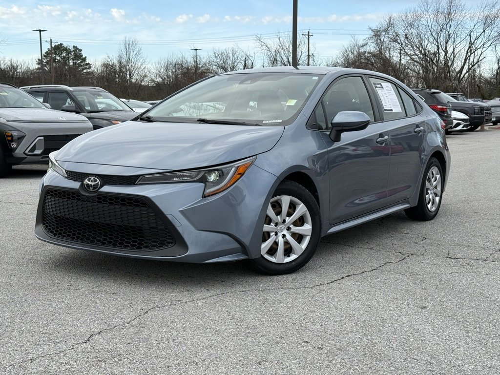 Used 2021 Toyota Corolla LE image 3