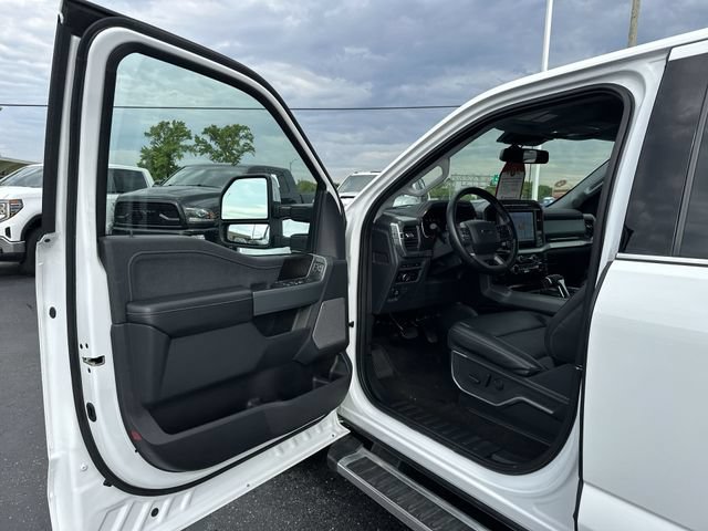 Used 2023 Ford F150 Lariat w/ Max Trailer Tow Package AWD/4WD image 19