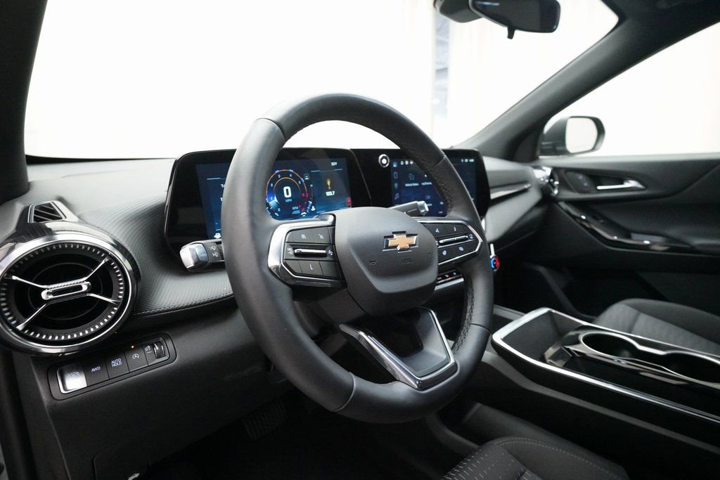 Certified 2025 Chevrolet Equinox LT image 8