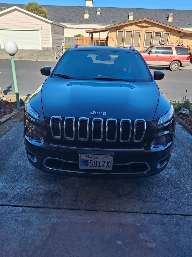 Used 2015 Jeep Cherokee Limited w/ Luxury Group