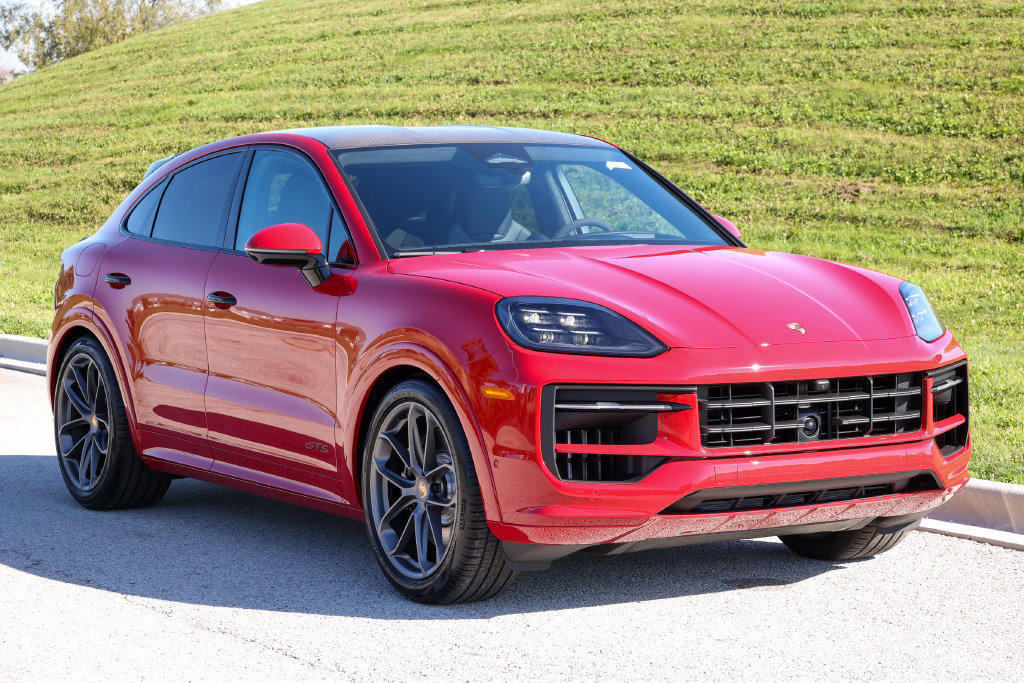 New 2026 Porsche Cayenne GTS AWD/4WD image 28
