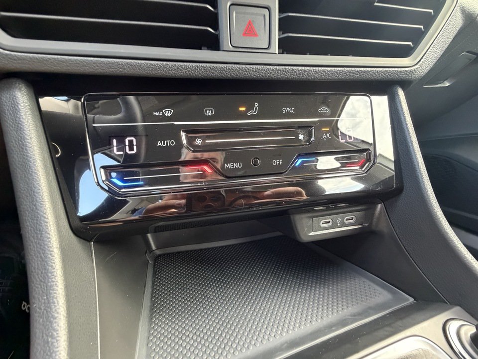 Used 2026 Toyota Camry SE w/ Multimedia Upgrade Package AWD/4WD image 34