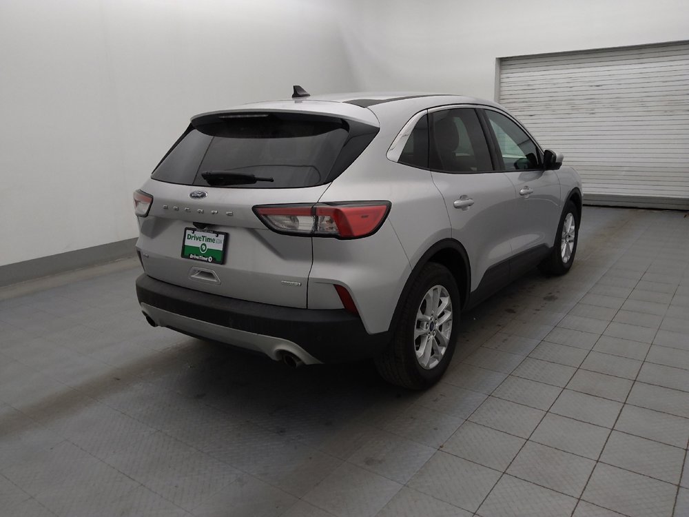 Used 2020 Ford Escape SE image 9