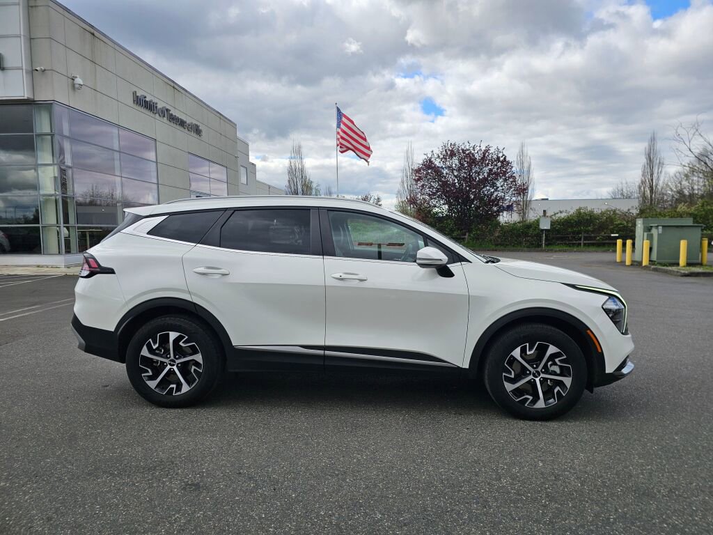Used 2023 Kia Sportage EX AWD/4WD image 8