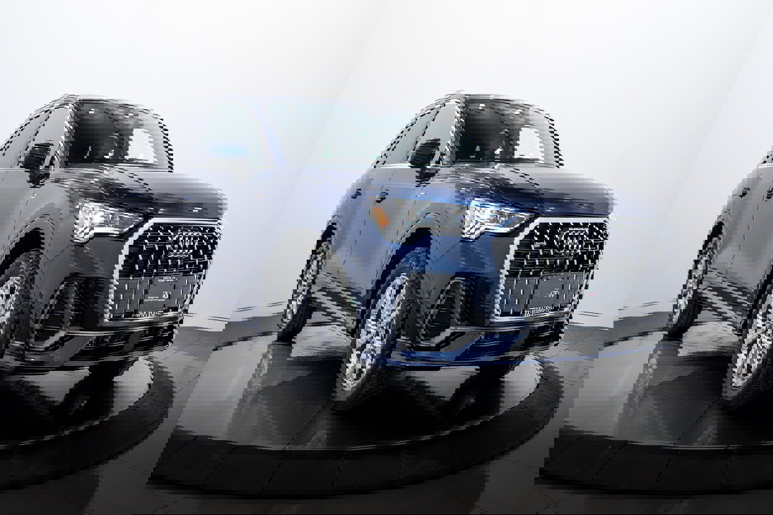 Certified 2023 Audi Q3 2.0T Premium Plus w/ Premium Plus Package image 1