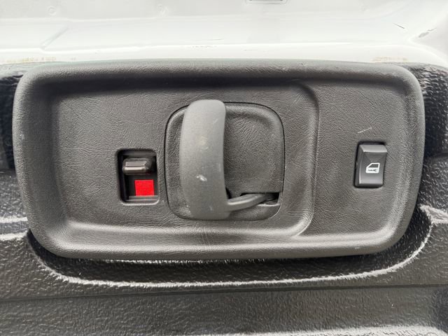 Used 2024 Chevrolet Express 2500 w/ Driver Convenience Package image 33