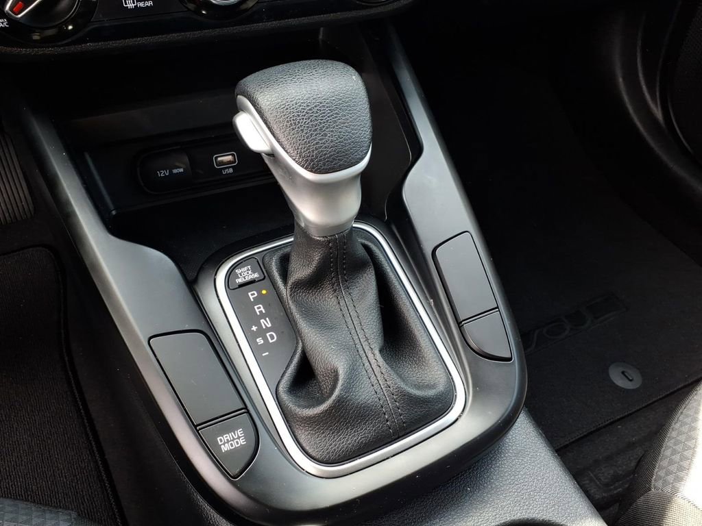 Used 2022 Kia Soul LX w/ Technology Package FWD image 9