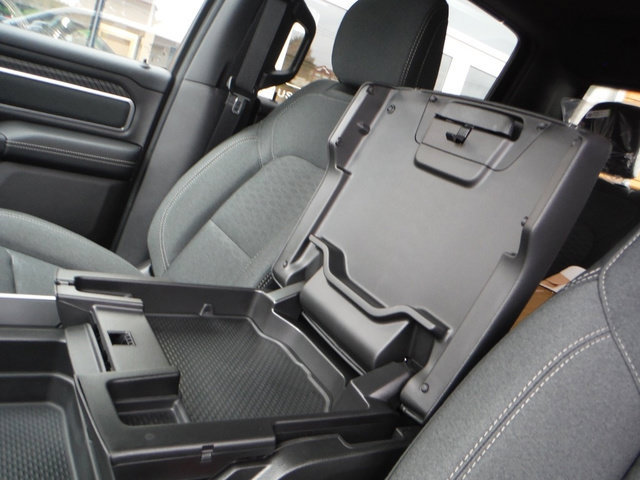 New 2027 RAM 1500 4x4 Crew Cab image 31