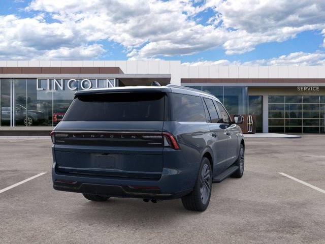 New 2026 Lincoln Navigator L Premier AWD/4WD image 8