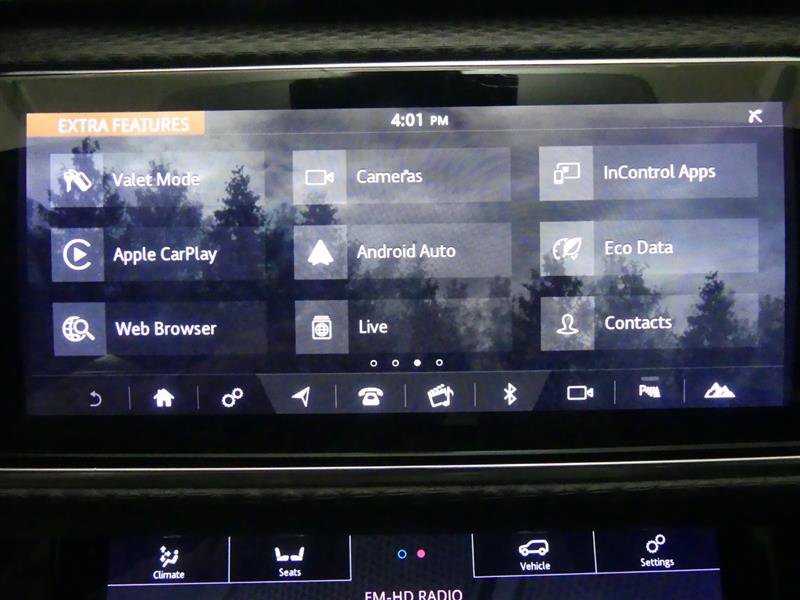 Used 2018 Land Rover Range Rover Velar R-Dynamic SE image 13