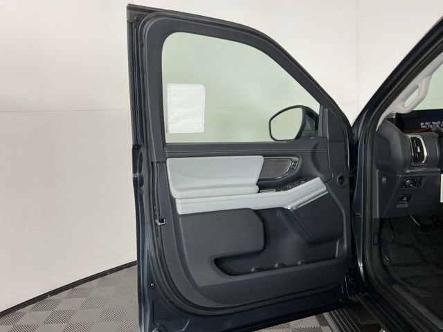 New 2026 Ford Expedition Max Platinum image 14