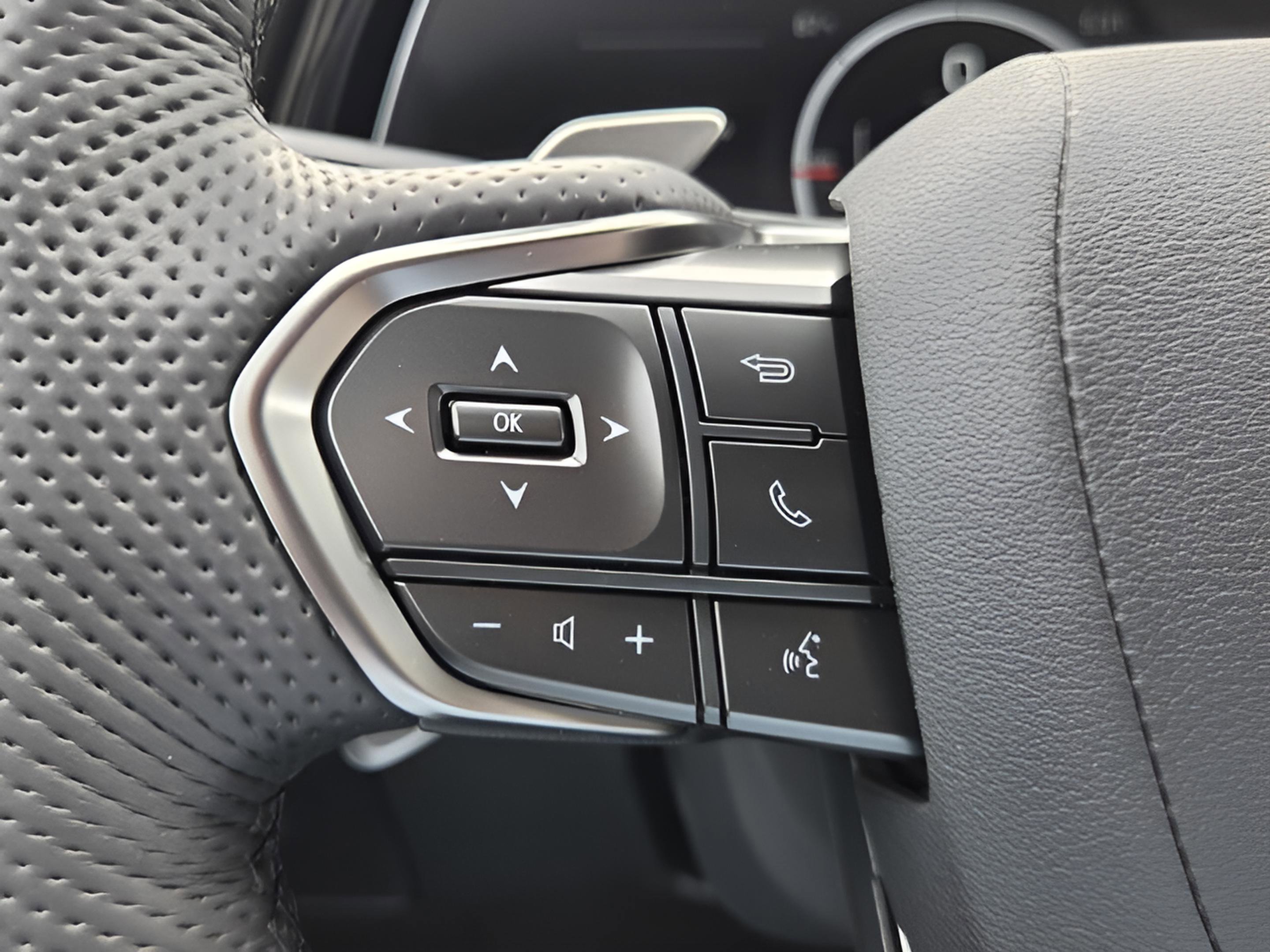 New 2026 Lexus TX 500h AWD image 25