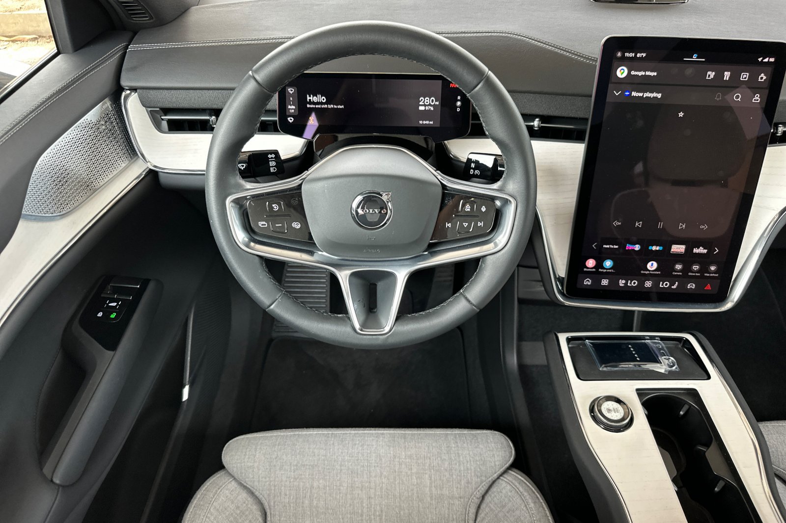 Certified 2025 Volvo EX90 Ultra AWD/4WD image 15