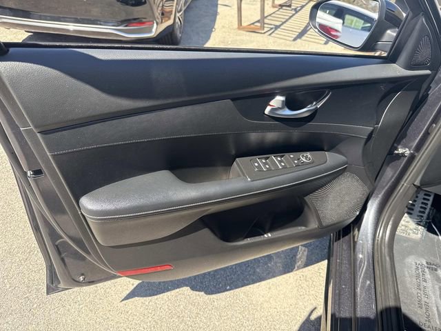 Used 2023 Kia Forte GT-Line w/ GT-Line Premium Package FWD image 19