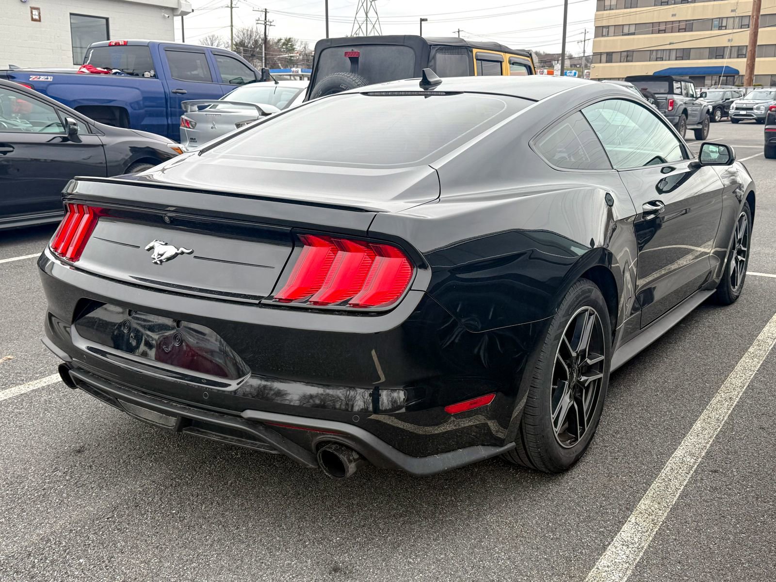 Used 2020 Ford Mustang EcoBoost w/ Equipment Group 101A image 7