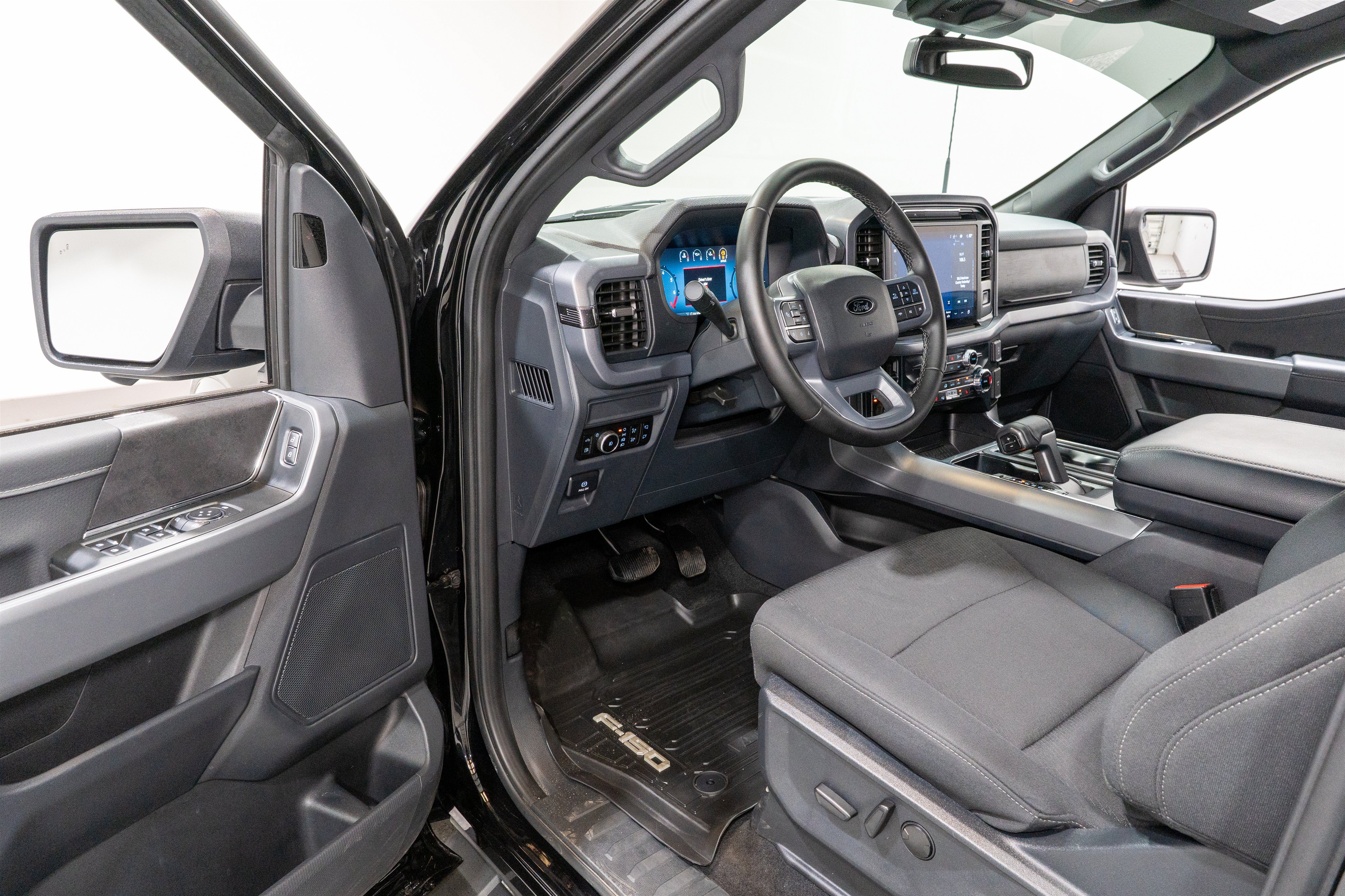 Used 2025 Ford F150 XLT w/ Equipment Group 302A MID AWD/4WD image 14