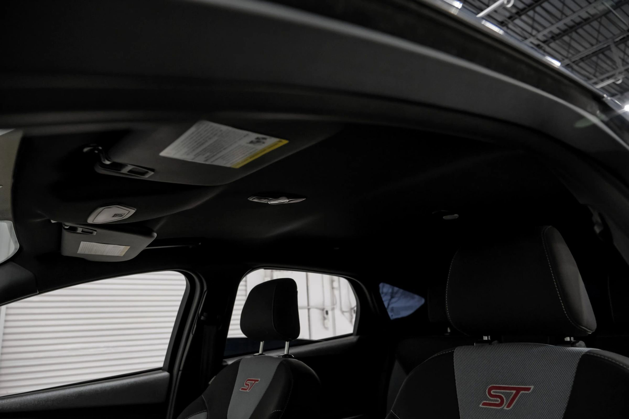 Used 2018 Ford Focus ST image 30