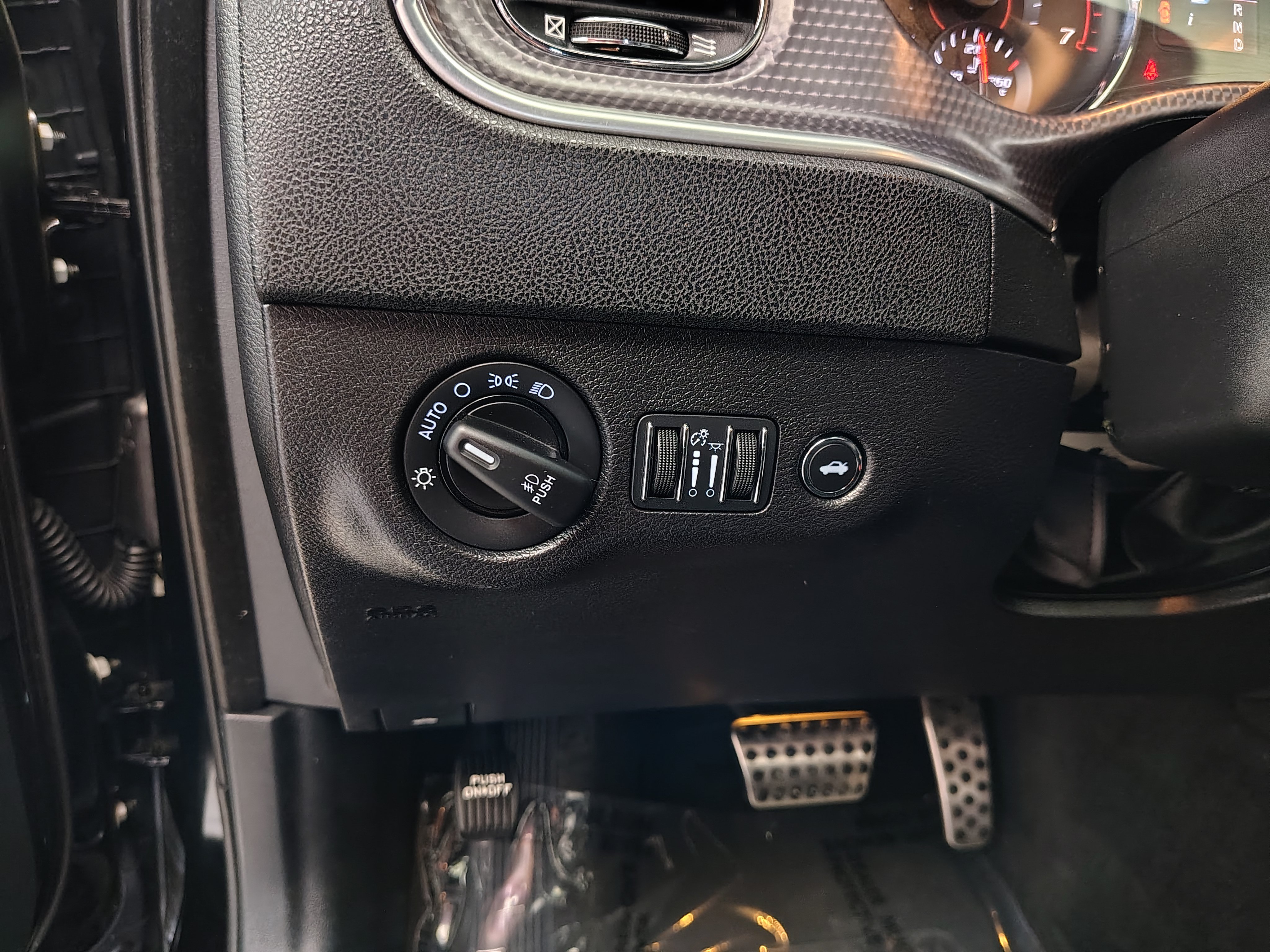 Used 2012 Dodge Charger SRT8 w/ Driver Confidence Group RWD image 41