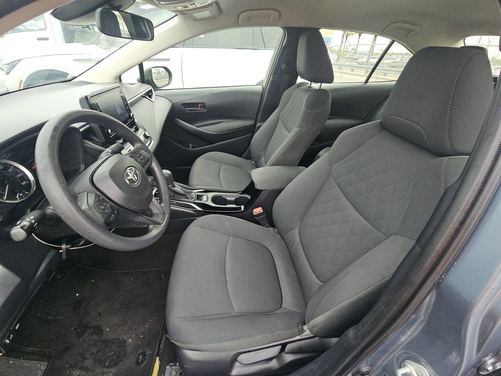 Used 2022 Toyota Corolla LE image 10