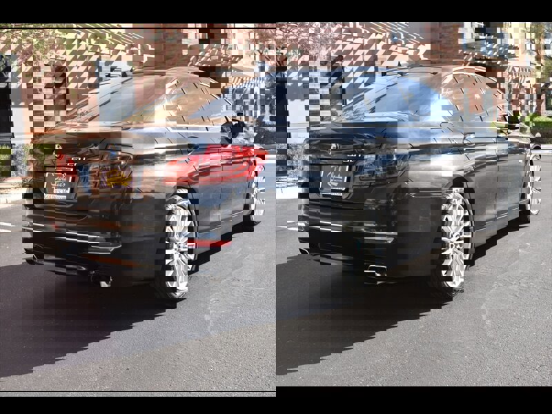 Used 2016 BMW 550i Sedan image 7