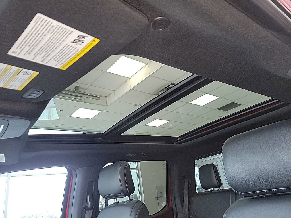 Used 2022 Ford F150 Lariat w/ Equipment Group 502A High image 10